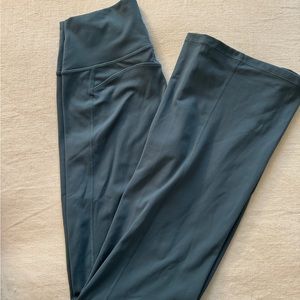 Fabletics flare leggings